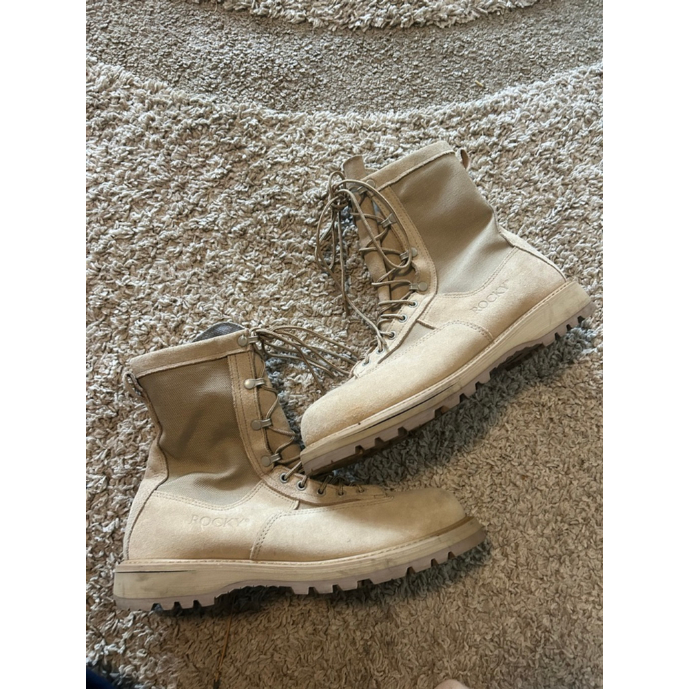 Rocky boots size 12